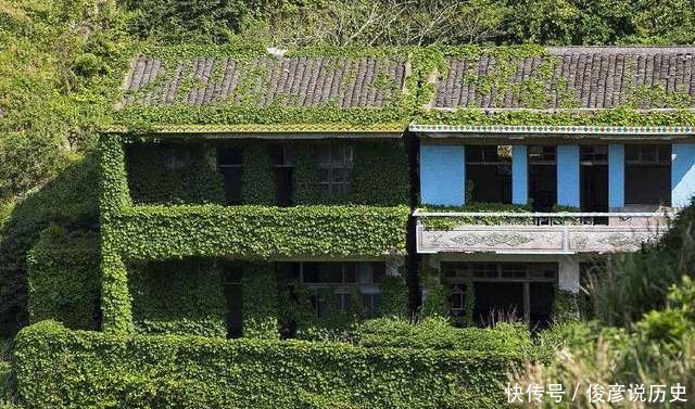  「成了」有史以来中国最富裕的鬼村 被遗弃了20年 却美成了童话