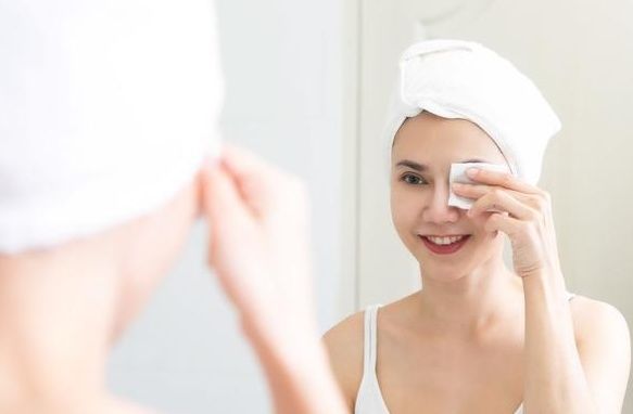 毛孔是怎么变大的?9个自然缩小毛孔的方法，更显年轻感