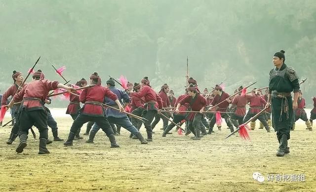 「天下武功出」什么样的武功,都不如一套王八拳来得实在!