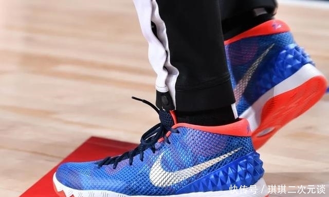  『球员』NBA球员上脚：欧文这赛季穿的球鞋，这些配色很有纪念意义！