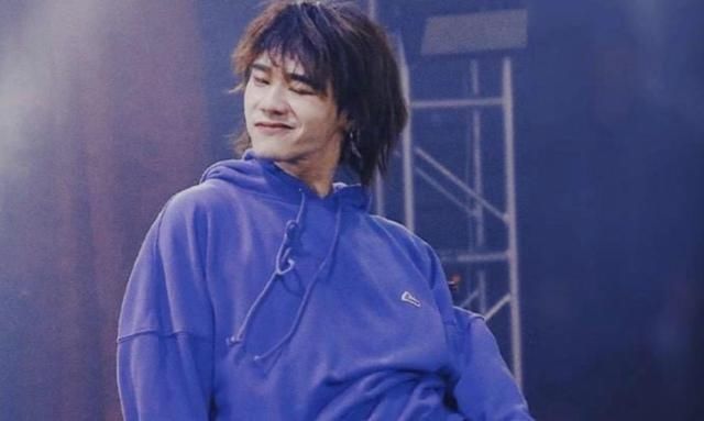 『华晨』歌手太一奇袭“大魔王”华晨宇惜败,却以这样的方式登顶热搜