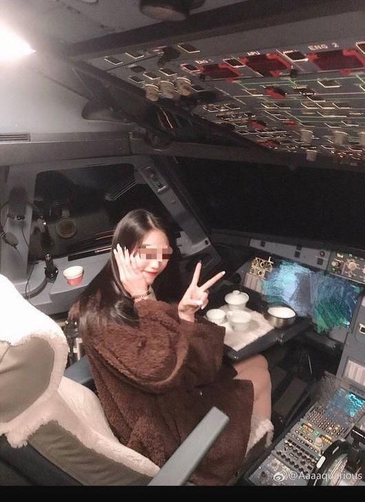  驾驶舱：桂林航空某机长竟允许空乘专业大二学生，进入驾驶舱喝