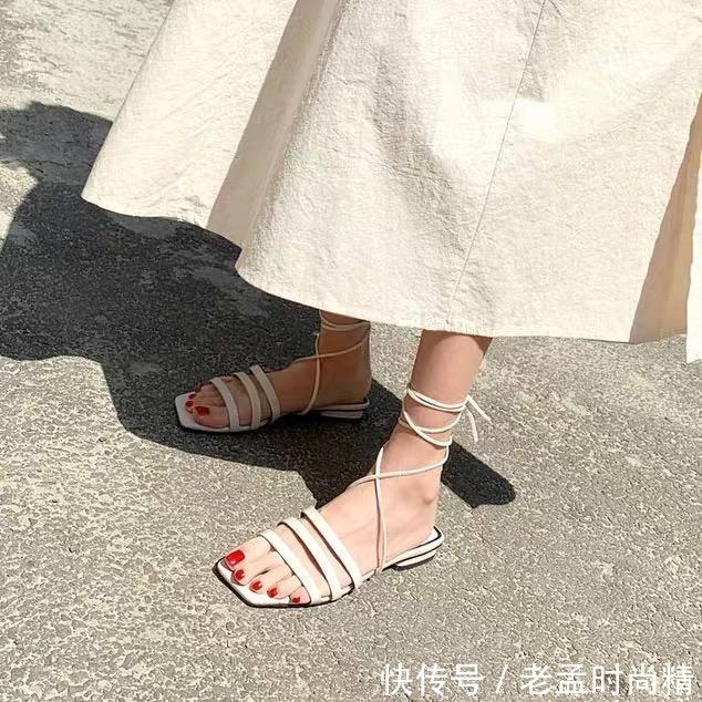 『罗马』性感的罗马绑带凉鞋,设计优雅很时髦,女人味十足