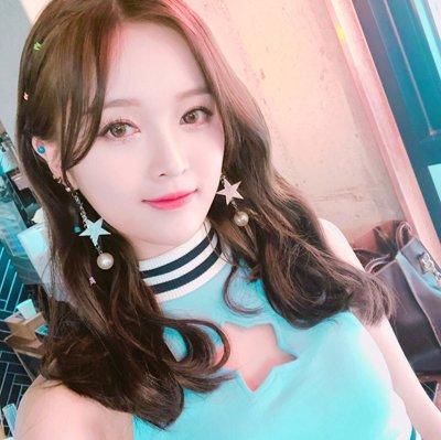 明星创意扎发发型个性十足!