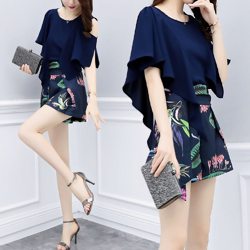 衣服不要穿的满街都有!7月流行的套装，让你名媛范十足