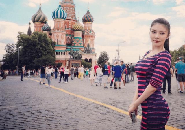 徐冬冬睡衣写真曝光，身材好到犯规，网友：纸巾已备好！