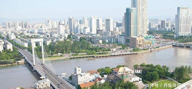  「折江」它是中国大陆面积最小的省份, 却是经济发展最快的省份！