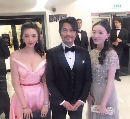 杨幂刘恺威已离婚2年?网红女探班刘恺威,网友:应该不是造谣