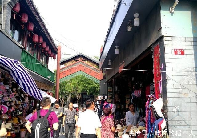点评北京前门地区的珠宝市街:充满老北京风貌的商铺,却可能走形