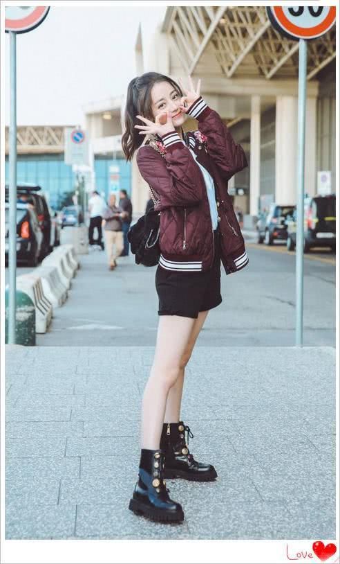 陈乔恩穿3.3万连衣裙撞衫热巴，网友：谁是真嫩谁是装嫩一目了然