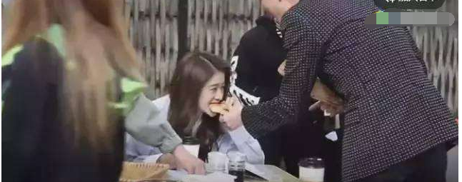 八月有毒? 还不到半月分手4对娱乐圈情侣, 网友: 请鹿晗也跟上