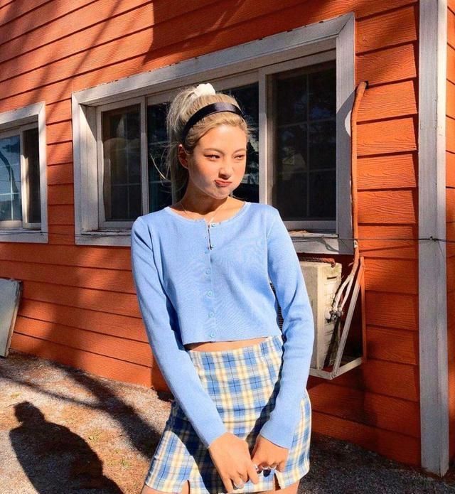  【驾驭】女明星穿搭干货果然不骗人！照着她们穿套装裙，普通人也能驾驭！