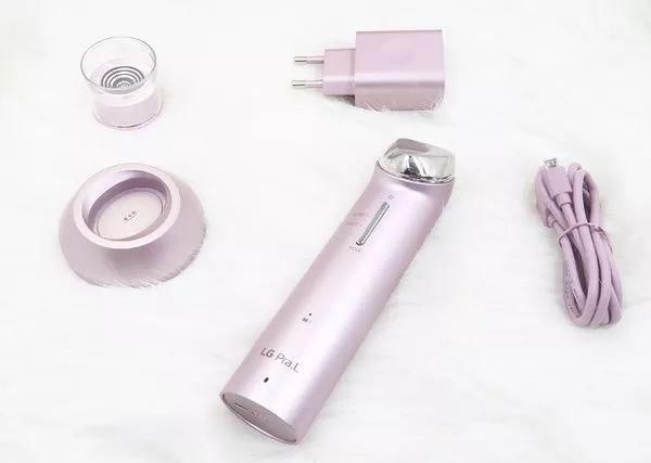 拜托了!化妆包 丨 闷热的夏天，你的毛孔真的需要深层清洁!