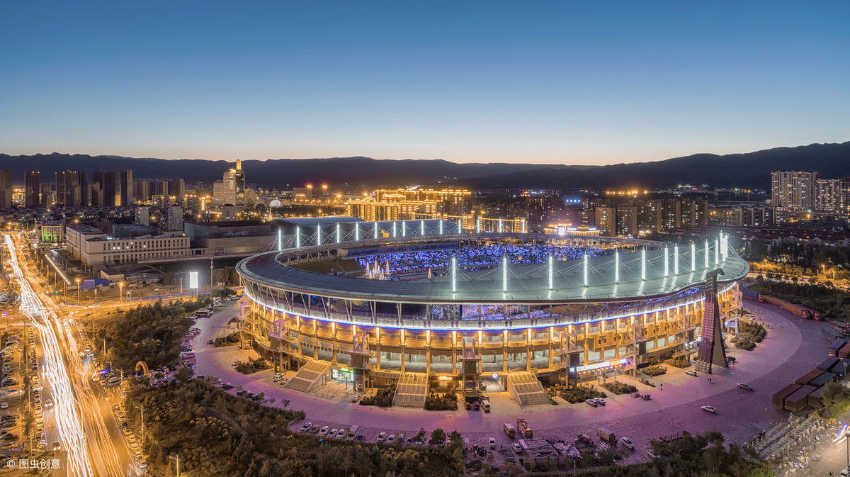 国内抢夺人才最疯狂的城市，本科生买房打5折，网友表示不愿意去