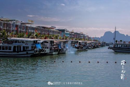 越南的下龙湾 不过是一趟盲人摸象般的旅行