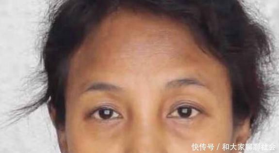 三十多年没有化过妆的清洁工，第一次化妆把自己看哭了