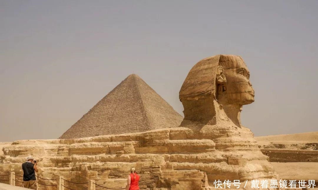 不敢相信，我发现了一个金字塔的神秘入口