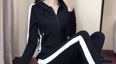 立秋过后，打底裤扔了吧!建议试试下面8款卫衣，适合五六十女人