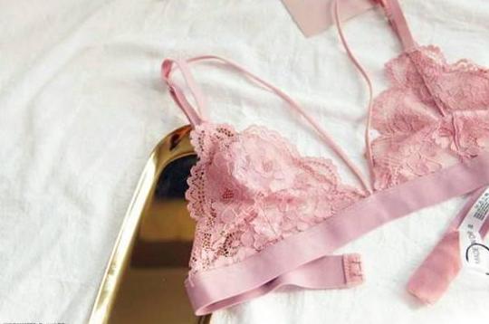 女生穿内衣和不穿内衣睡觉,区别在哪里?