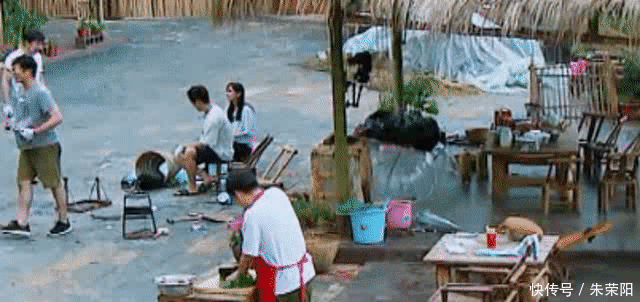 baby被尬黑假吃爆米花 节目组澄清:一粒米也值得作假?