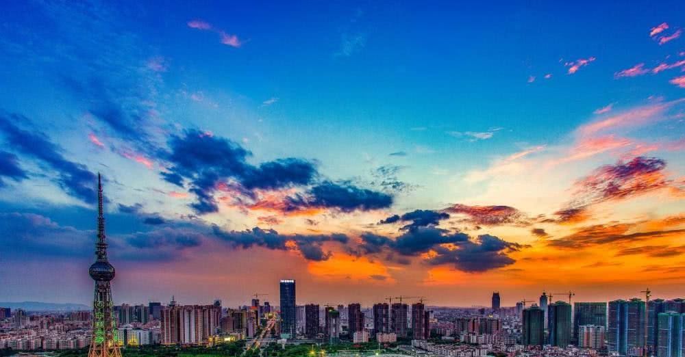  「gdp」中国最值得期待的二线城市，GDP高达9935亿元，是你家乡