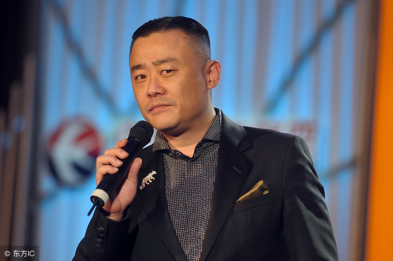 周立波又一次发录音证据，持枪涉毒事件澄清，胡洁很无辜