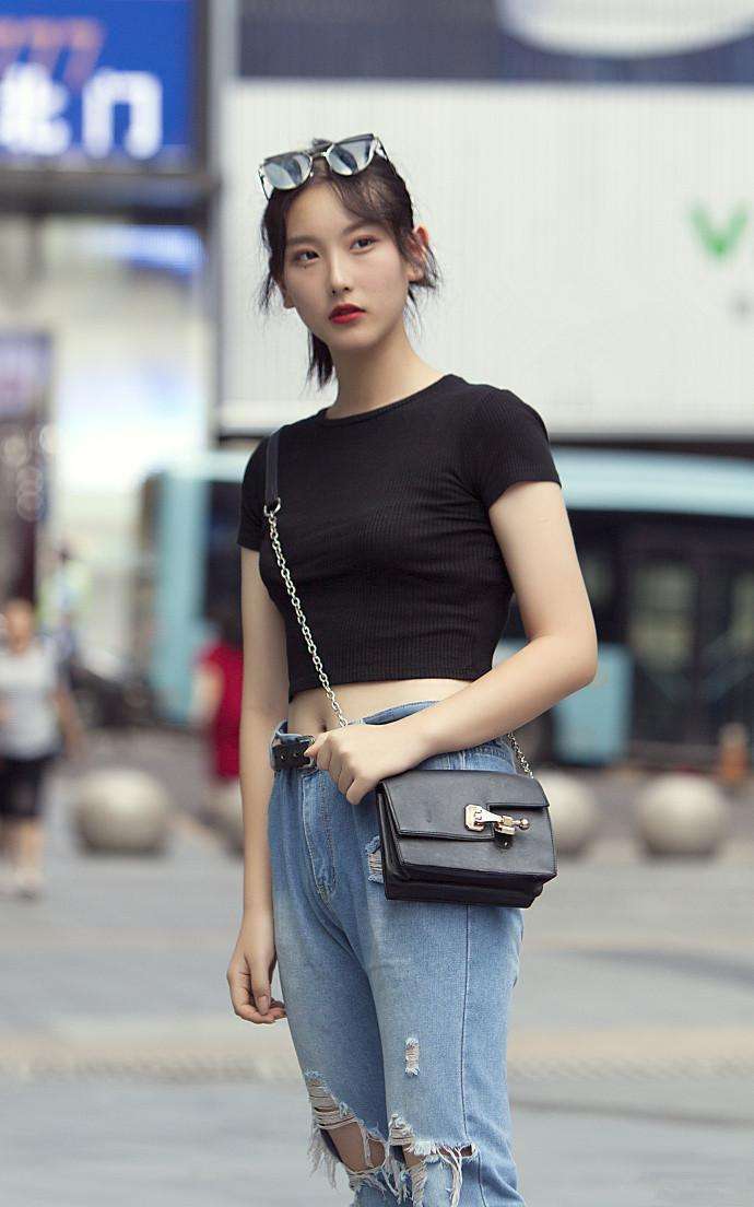 几组黑色系温柔清爽风的搭配LOOK, 有你喜欢的吗?