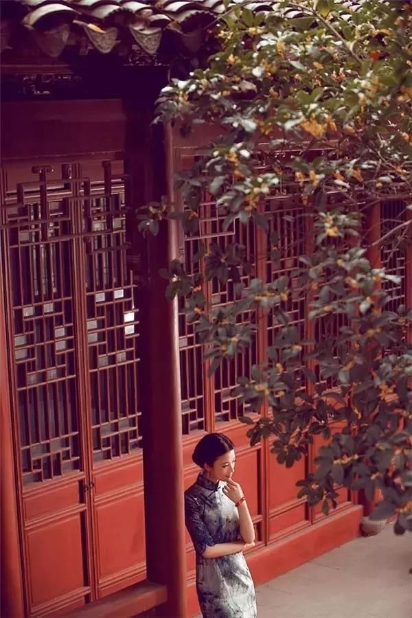 青花旗袍，极致的中国诱惑