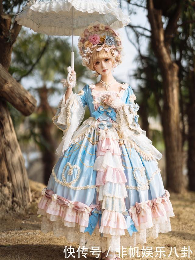 『小裙子』本以为普通洛丽塔够美了,直到看见“玛丽苏裙”,连直男也会心动