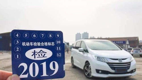  [给出]年检时一脚油门飙到5000转，车子能承受住吗？安全员给出解释