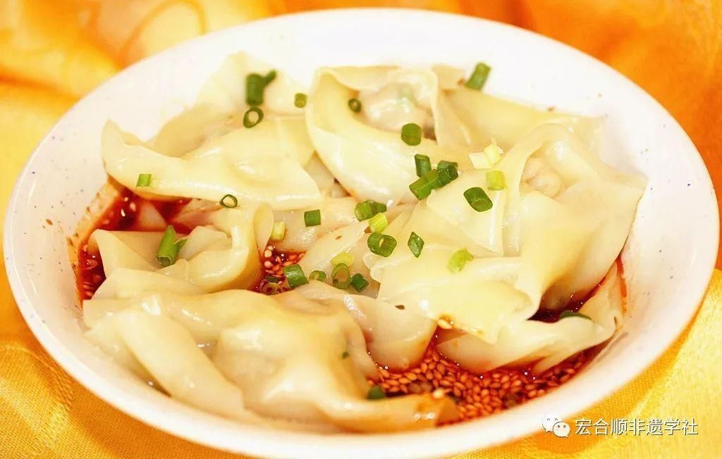 重庆最热门的十二道美食推荐,来重庆必吃的十