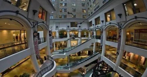 世界最大地下城，地下藏着400万平米繁华世界