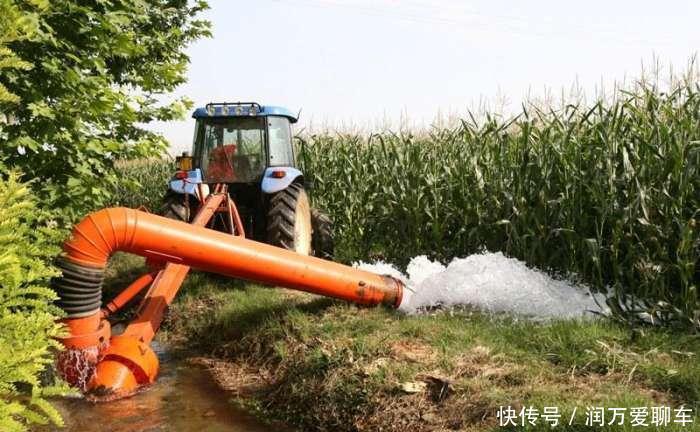 农民有福了，老外发明新型抽水机，一台顶原来三台