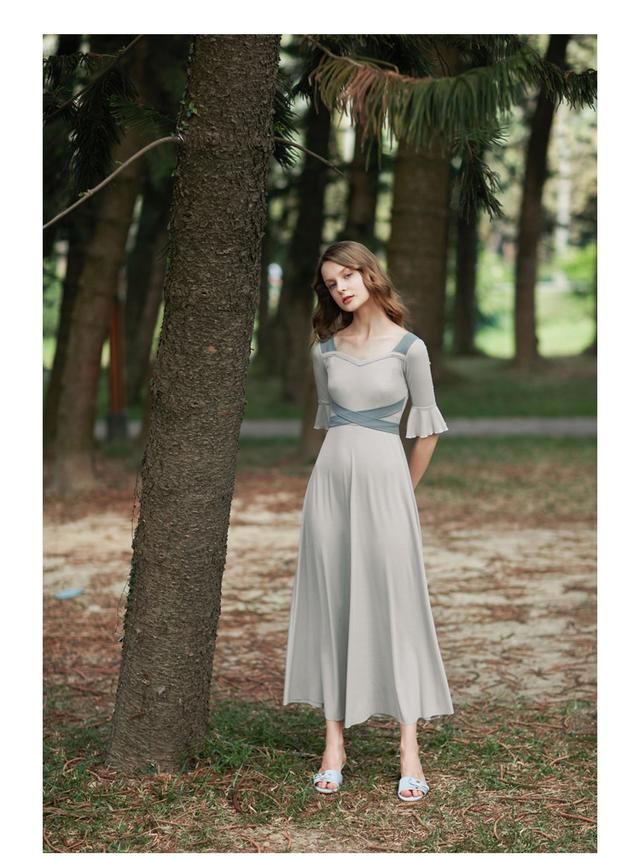 时装搭配ifashion｜集美貌于一身，可以称为直男斩的小裙纸