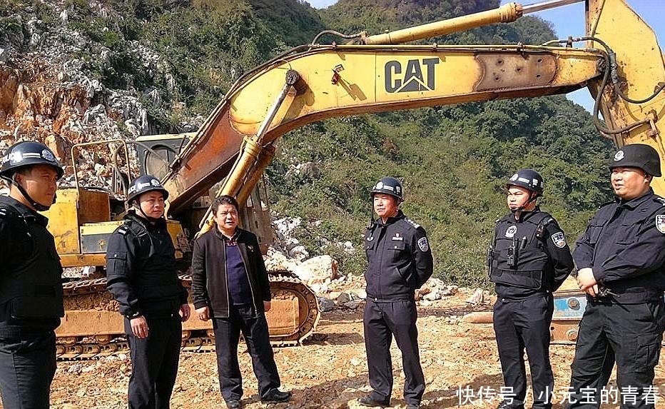 农村利剑出鞘“扫黑恶”，3类村干部好日子到头了，农民拍手称好