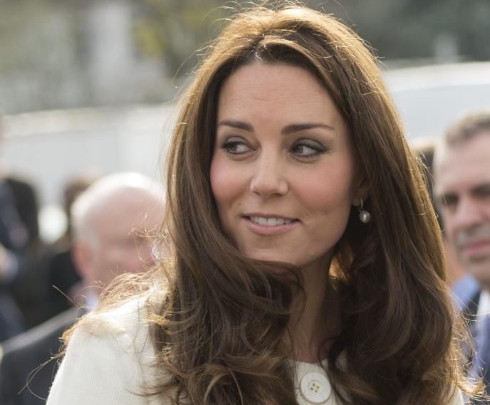 同是3个孩子的母亲，看完凯特王妃，再看看伊万卡，差别不是一点