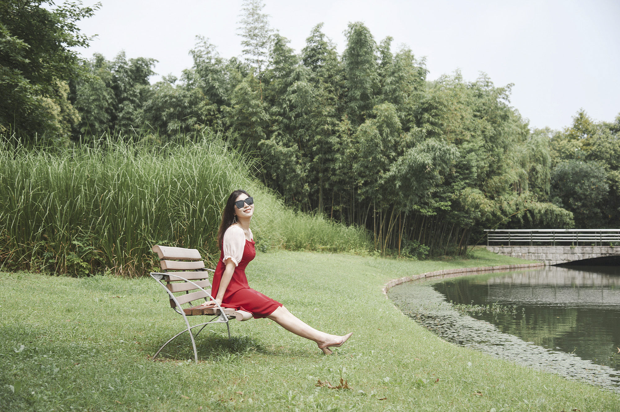 现实版泰囧上海自驾游，历经延误、爆胎、鳄鱼还有暴雨，湿身更撩
