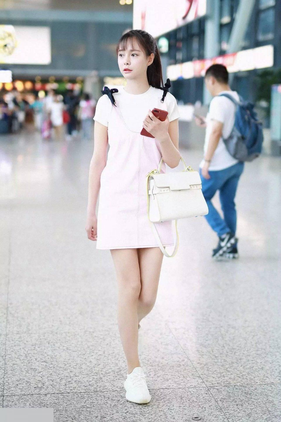 40℃的天穿球鞋，你的衣服配对了吗?