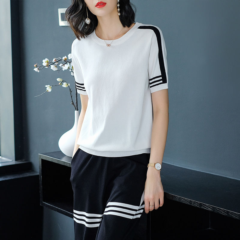 怪不得!表姐把长裙全扔了,直接穿:休闲套装,凹凸身材有女人味