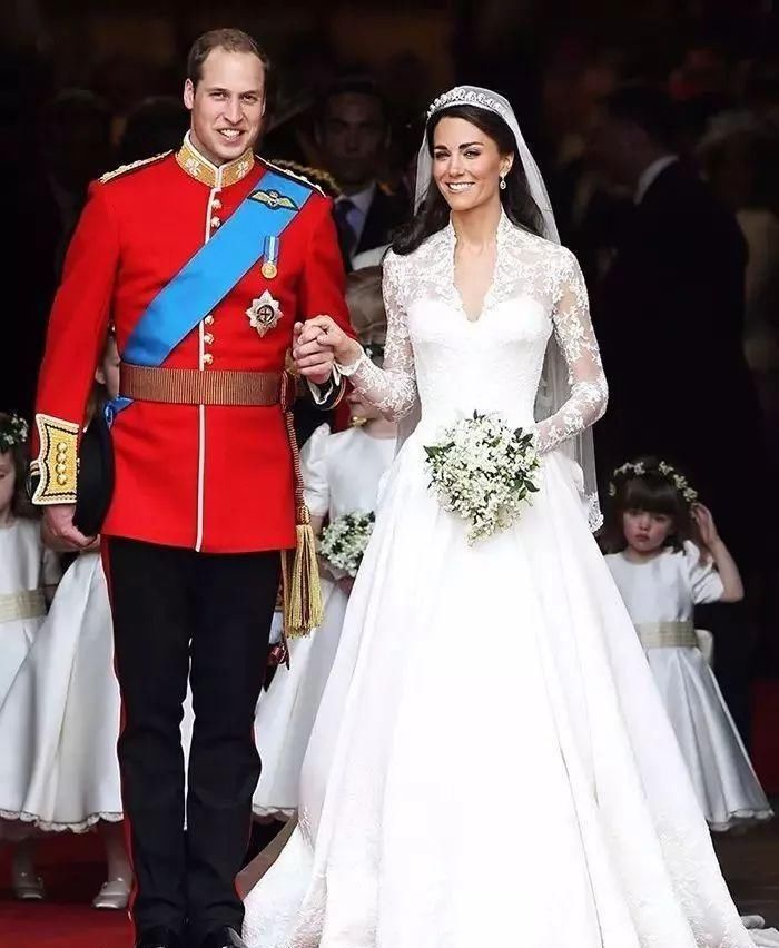 穿400块连衣裙却戴百万珠宝!凯特王妃成为新晋带货女神!