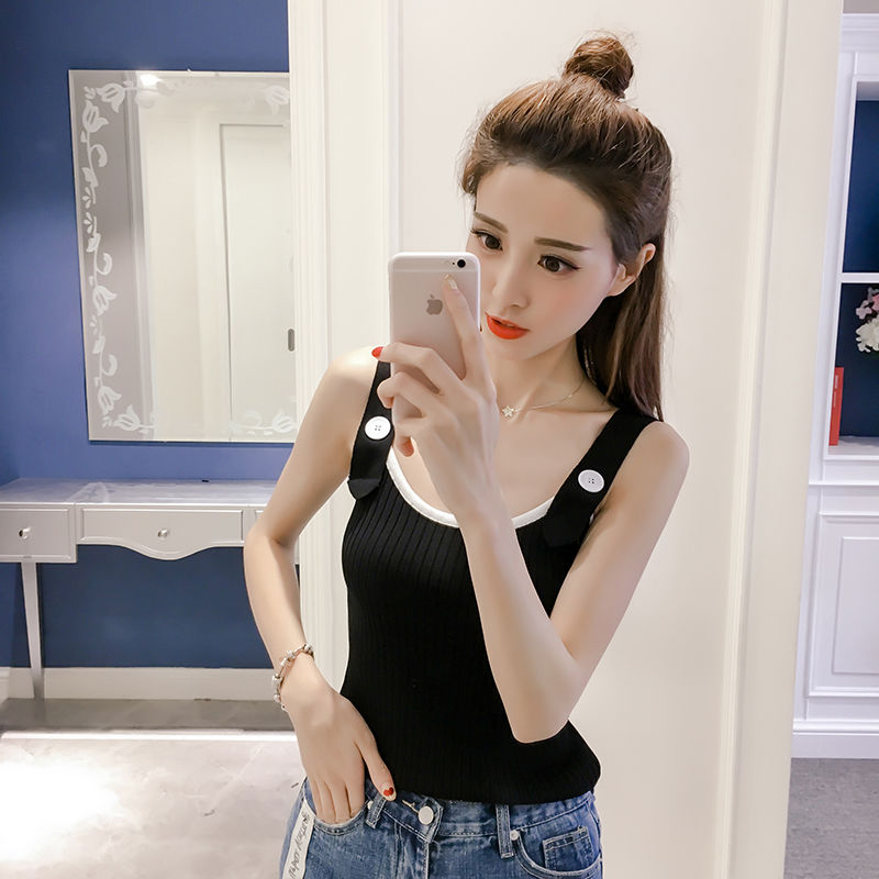 吊带:无法抵挡的纤细诱惑，玩转夏日海边度假风