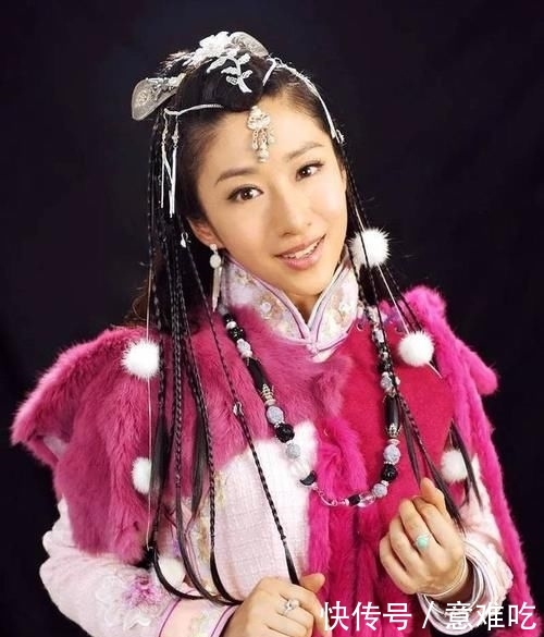  #低调#41岁刘思彤，出道22年形象多姿，如今低调嫁圈外富豪很幸福