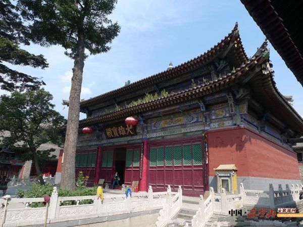 走进五台山圆照寺之室利沙舍利塔