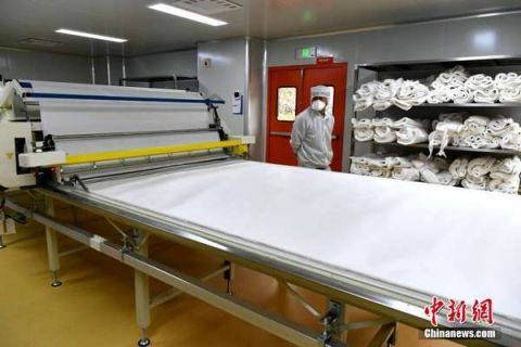  防护服■探访福建闽侯医用防护服生产车间