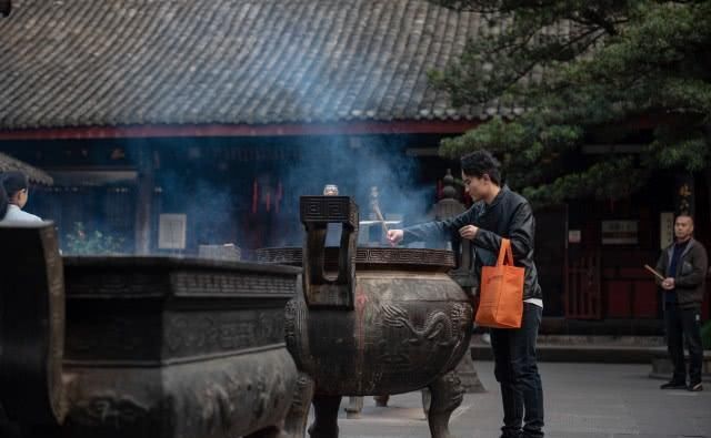 成都香火最旺的寺庙，免费烧香，很多外地人都喜欢来玩