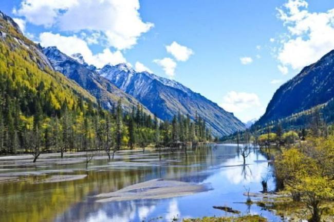 川西秘境租车自驾游，稻城亚丁海螺沟多个美景路线推荐