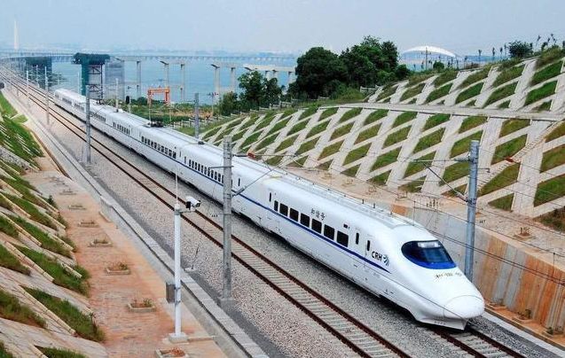  [印象就]中国花4200亿修建“最长”高铁，全长2300公里，途径了7