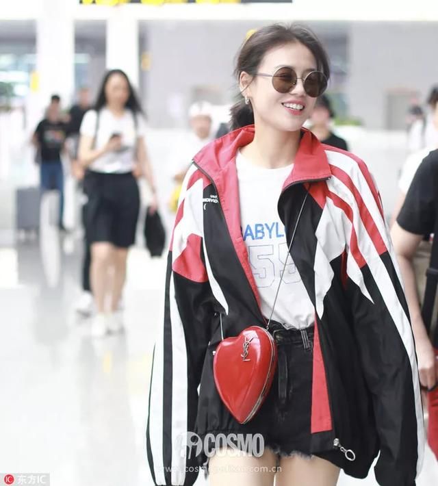 时髦办｜皇后娘娘，你的街拍挺炸的