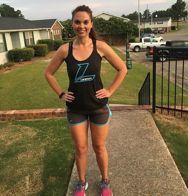 她交往后体重暴增到90公斤, 一整年每天喝4L水现在变这样