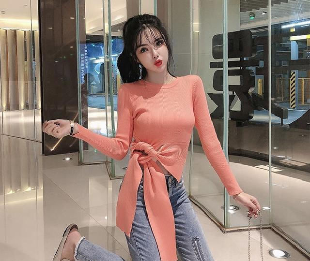 「看起来」穿出时尚与气质!试试这款格纹大衣,优雅百搭展现女人味!